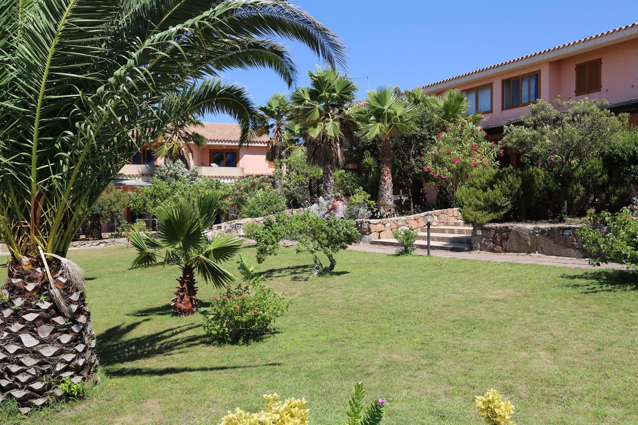 Club Esse Residence Capo D'Orso Палау Екстериор снимка