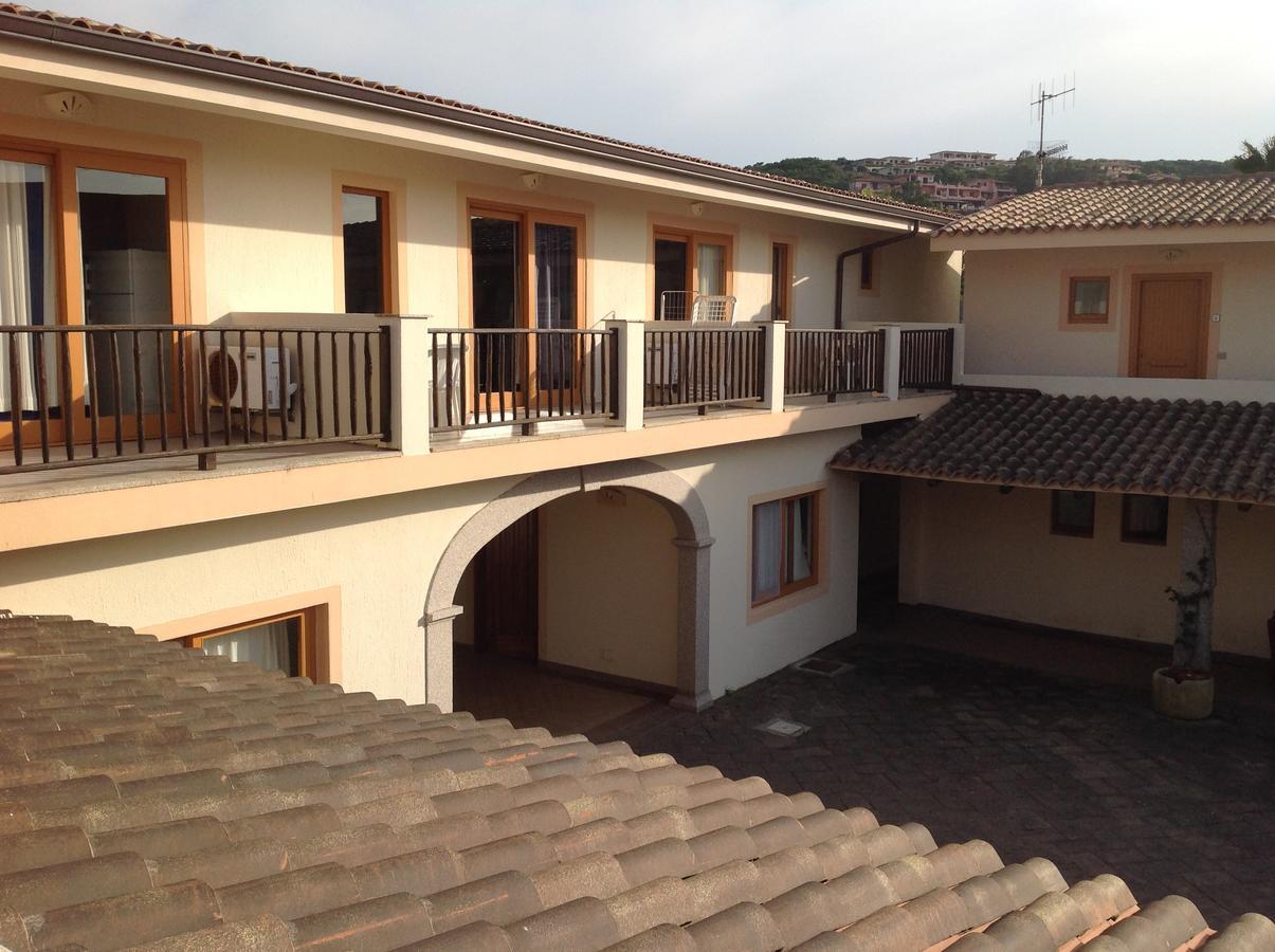 Club Esse Residence Capo D'Orso Палау Екстериор снимка