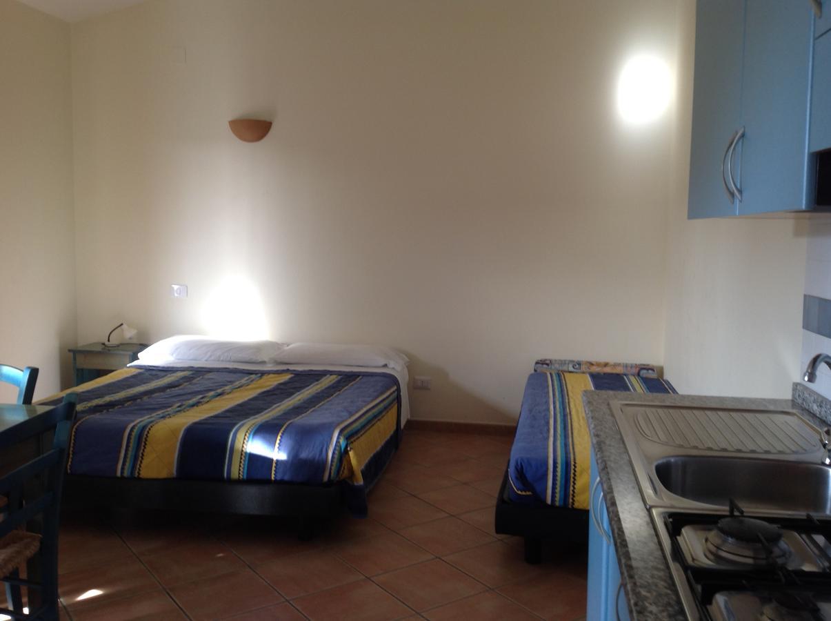 Club Esse Residence Capo D'Orso Палау Екстериор снимка