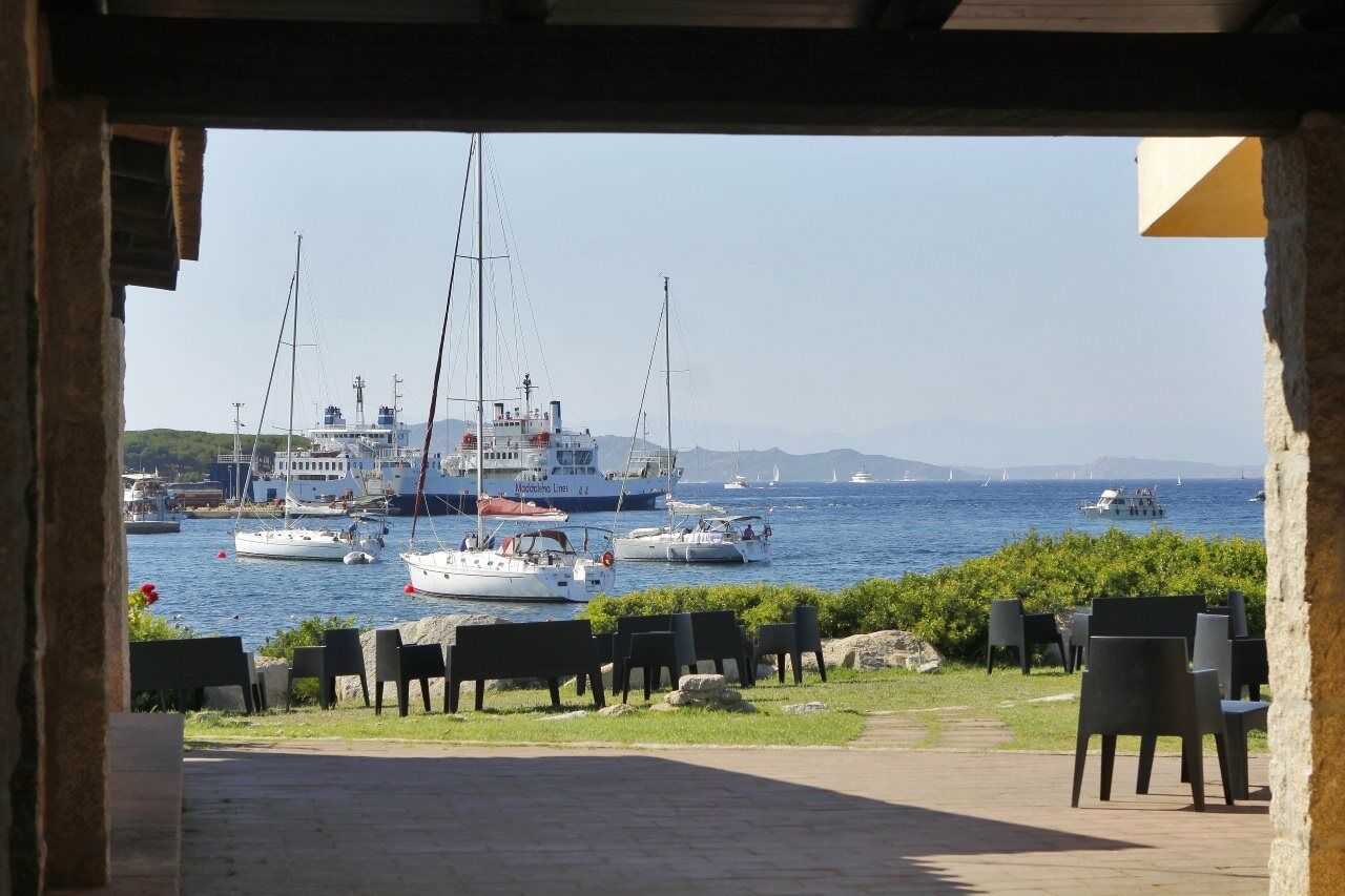 Club Esse Residence Capo D'Orso Палау Екстериор снимка